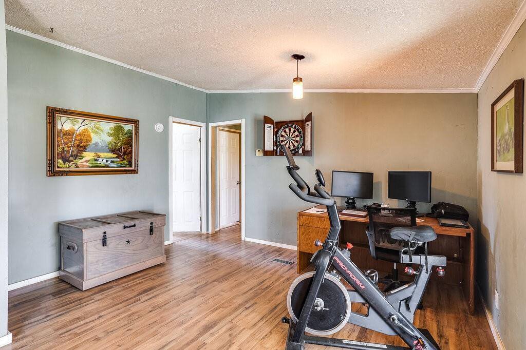 7386 Maxwell Road, Burleson, TX 76028