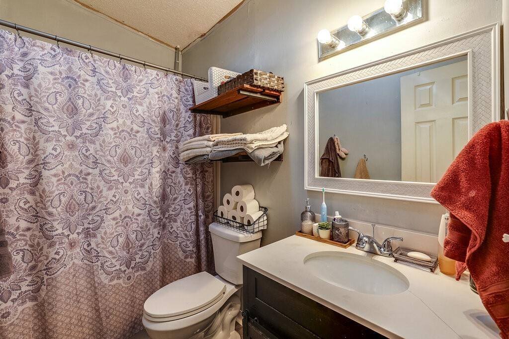 7386 Maxwell Road, Burleson, TX 76028