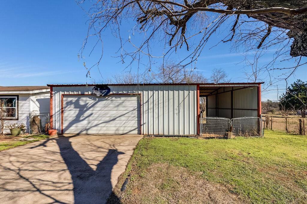 7386 Maxwell Road, Burleson, TX 76028