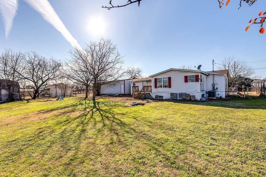 7386 Maxwell Road, Burleson, TX 76028