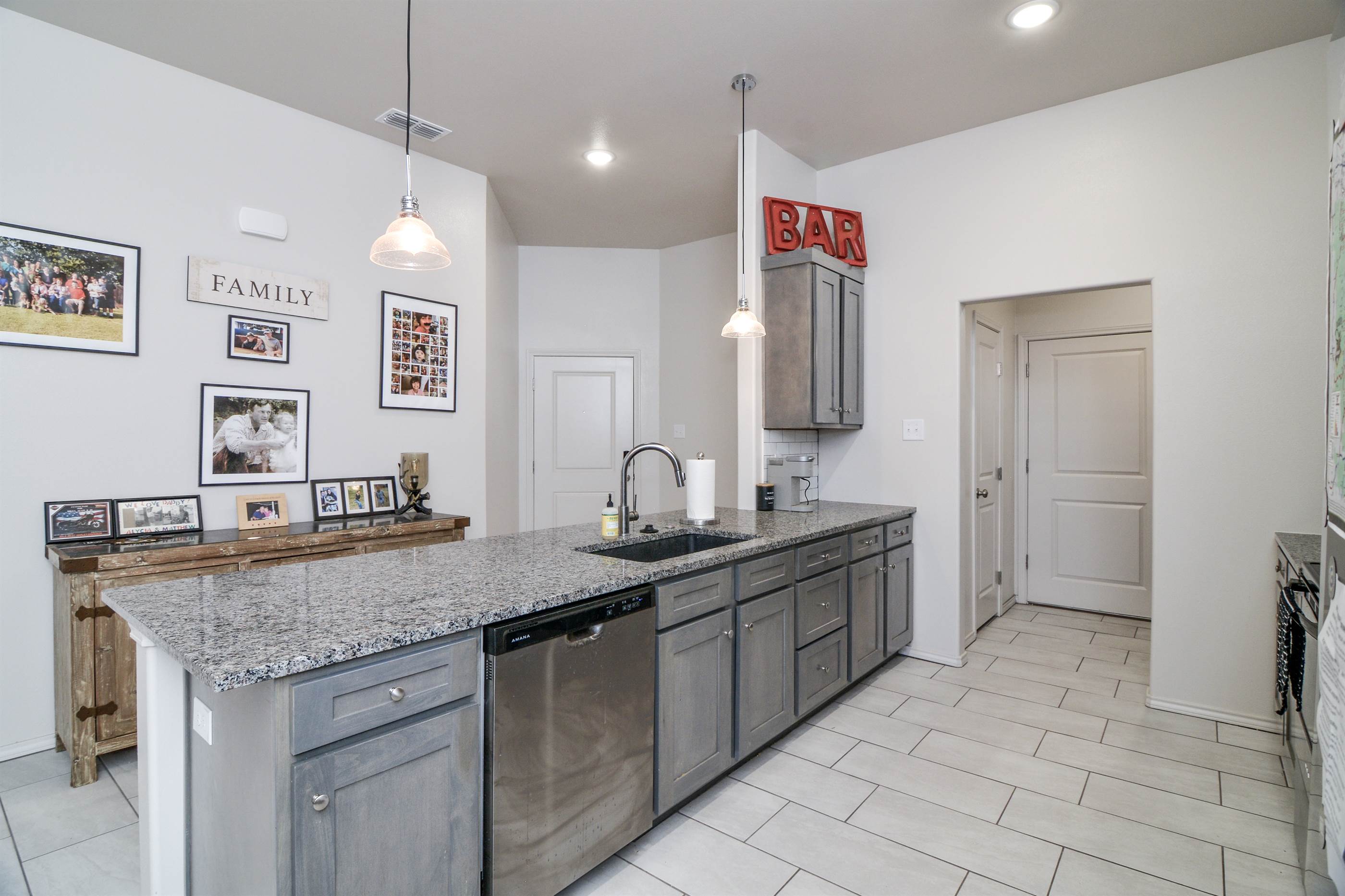 5818 Virginia Ave, Lubbock, TX 79407
