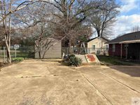 365 Houston St, Maud, TX 75567