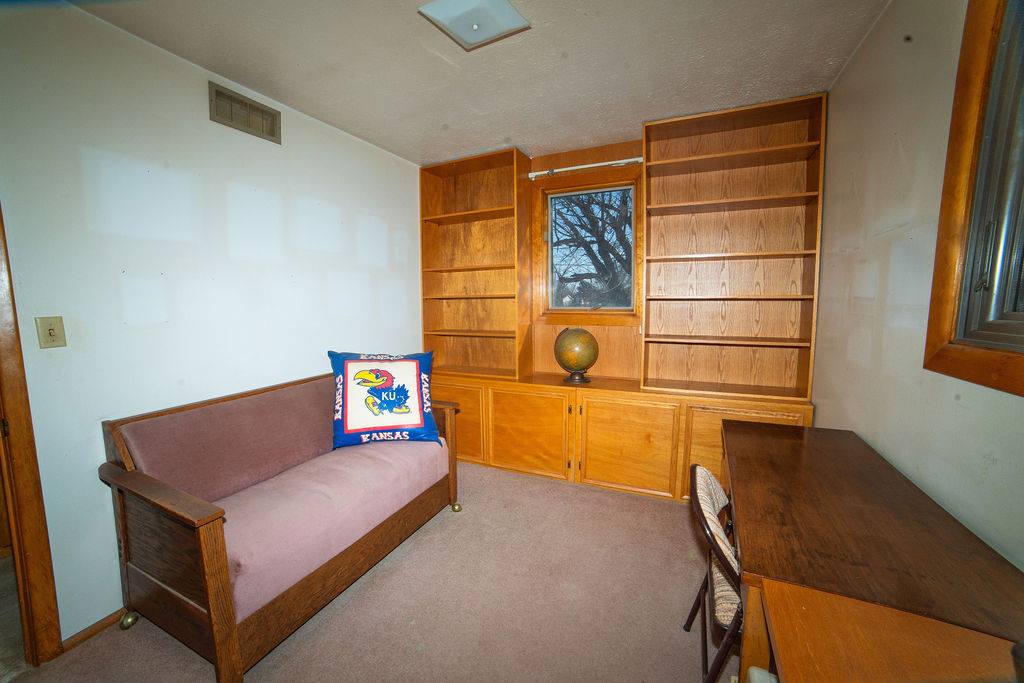 1300 South Pueblo, Satanta, KS 67870