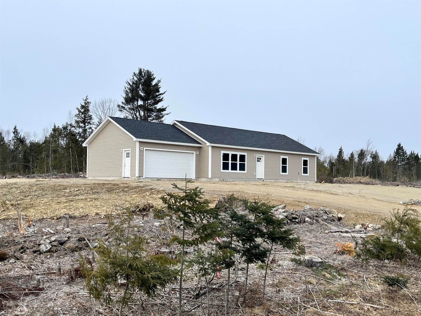 272 Merrill Road, Levant, ME 04456