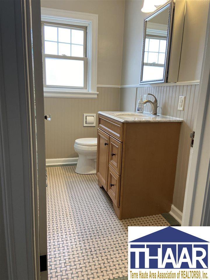 685 Barbour, Terre Haute, IN 47804