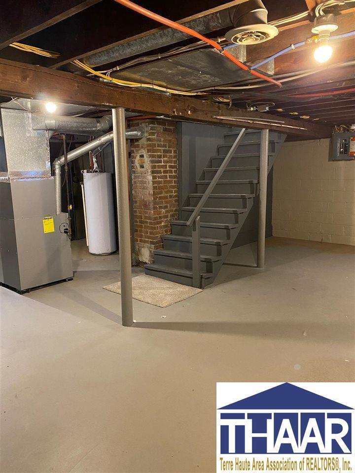 685 Barbour, Terre Haute, IN 47804