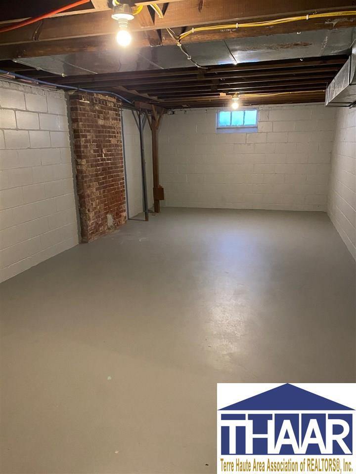 685 Barbour, Terre Haute, IN 47804