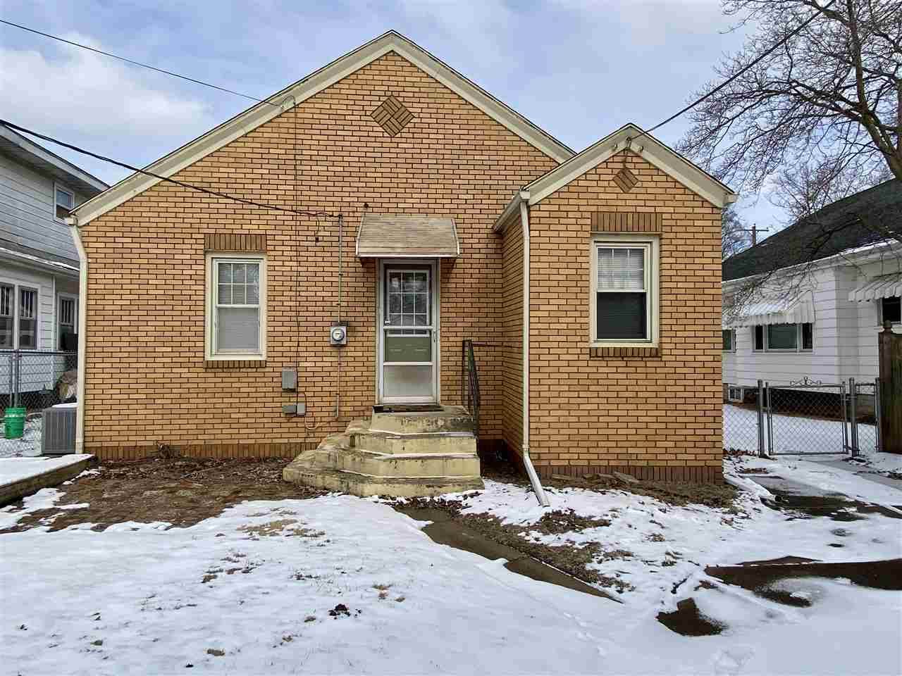 685 Barbour, Terre Haute, IN 47804