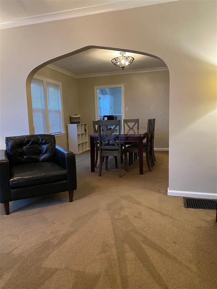 685 Barbour, Terre Haute, IN 47804