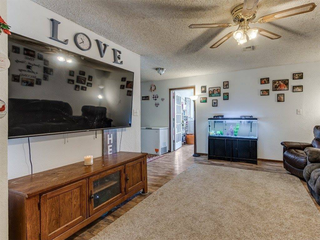 2317 7th Street, Prague, OK 74864