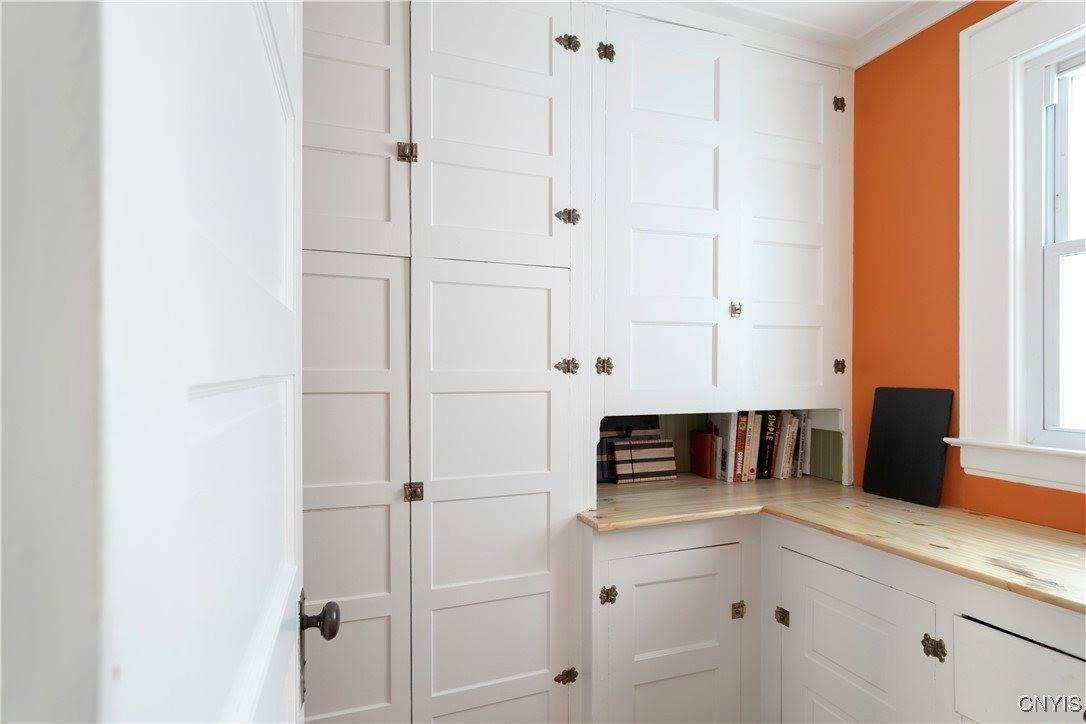 321 Kensington Road, Syracuse, NY 13210