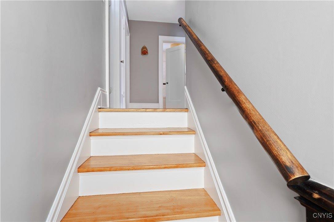 321 Kensington Road, Syracuse, NY 13210