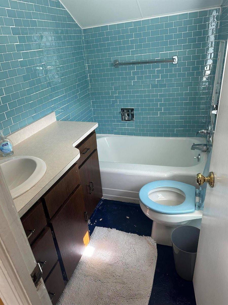 477 Main Street, Saint Agatha, ME 04772