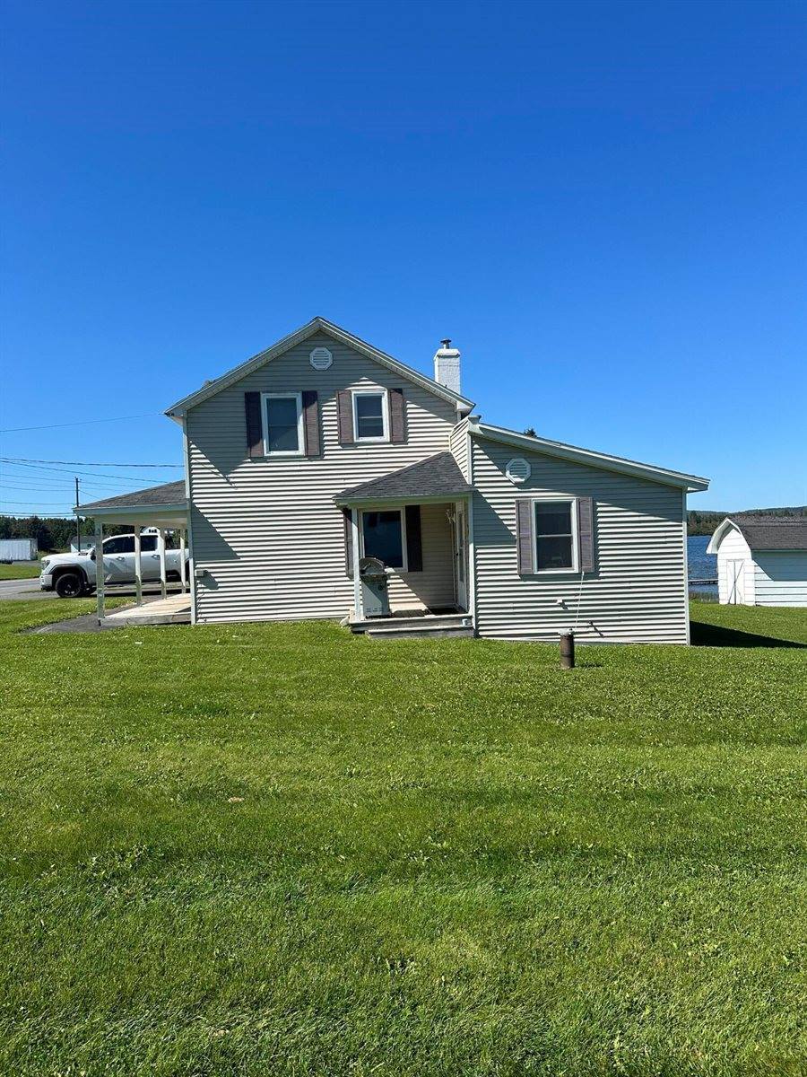 477 Main Street, Saint Agatha, ME 04772