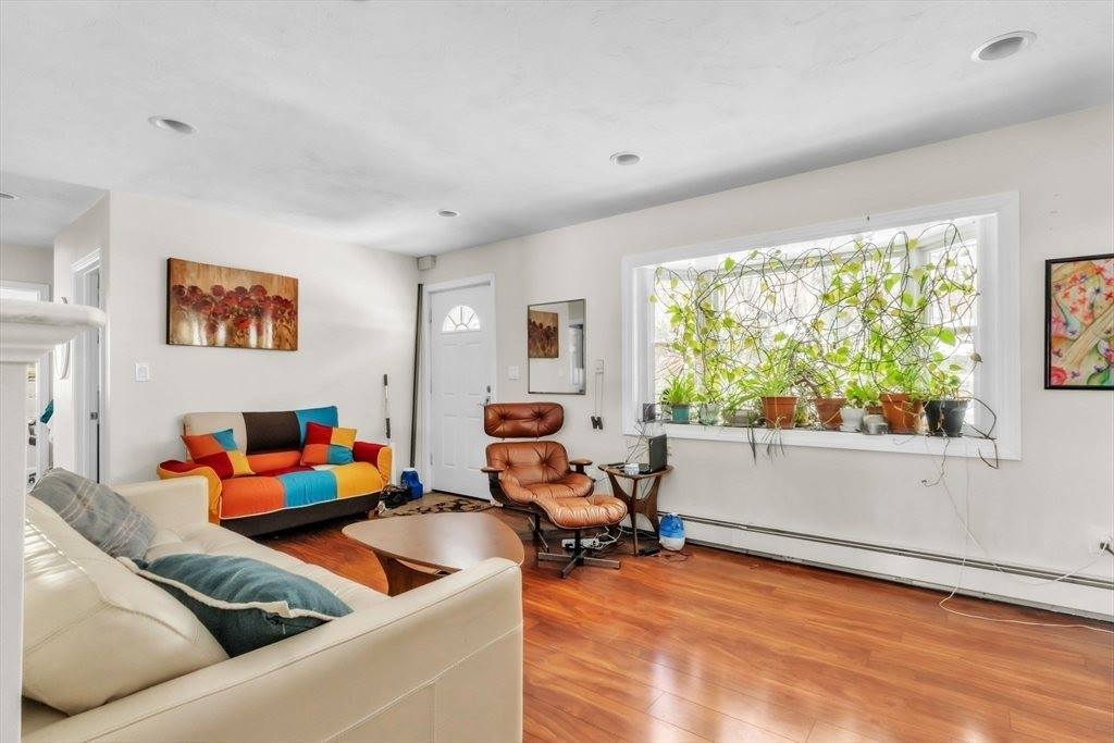 1139 Edgell Rd, Framingham, MA 01701