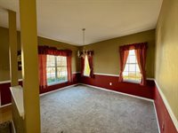 199 Milbury Rd, Coatesville, PA 19320