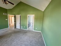 199 Milbury Rd, Coatesville, PA 19320