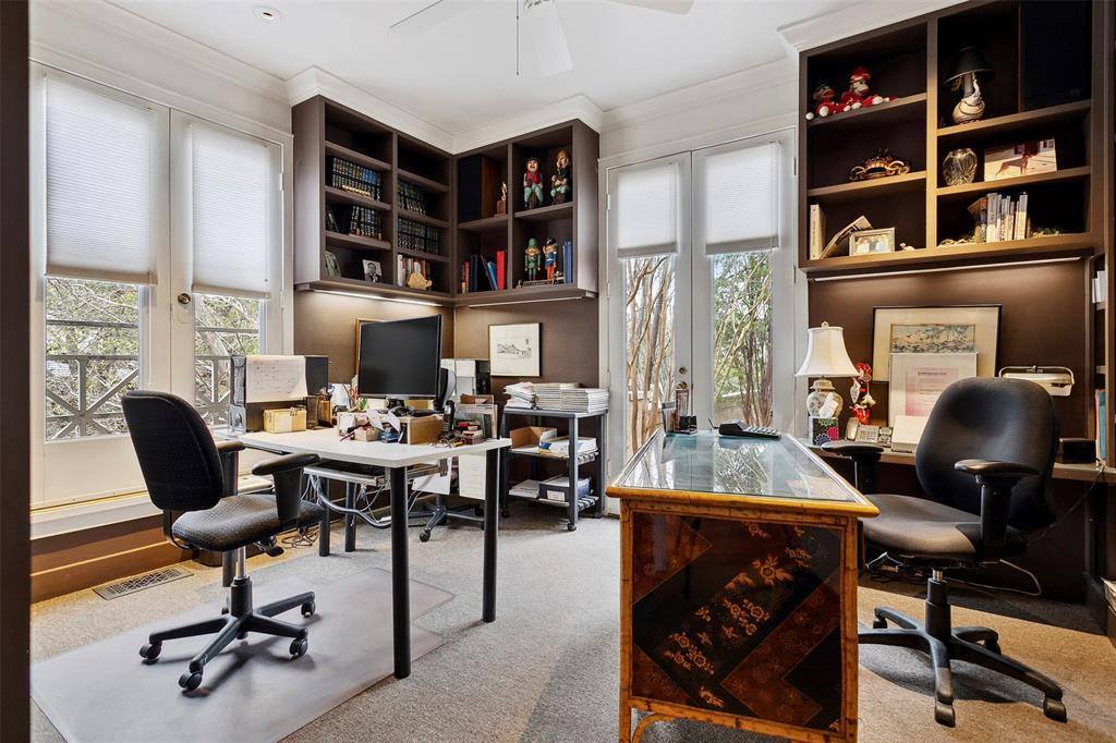 1819 Westover Square, Fort Worth, TX 76107