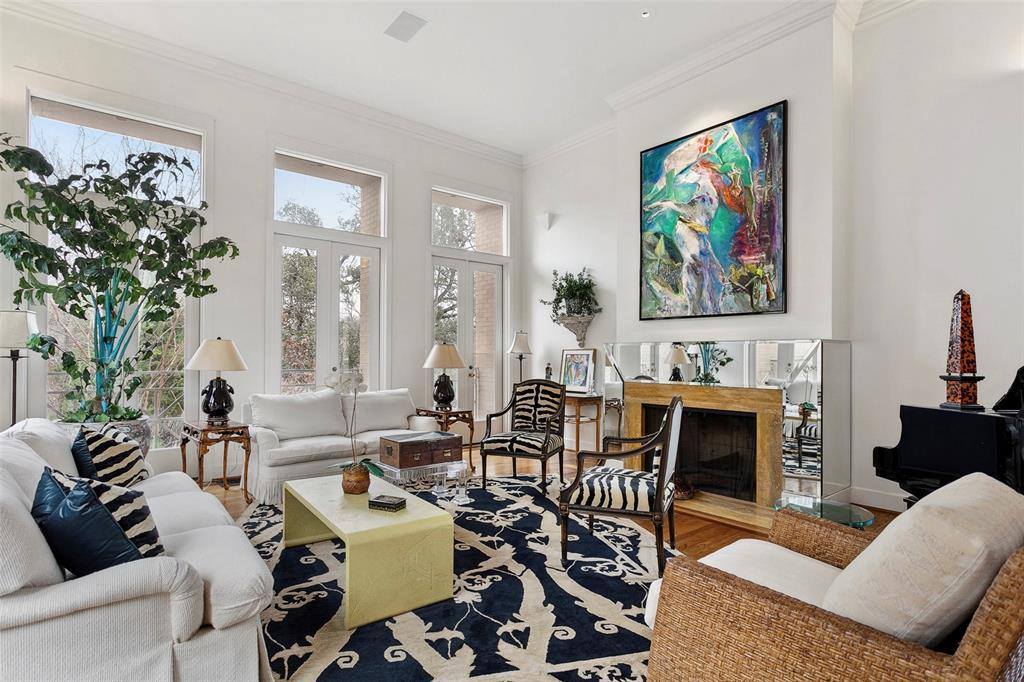 1819 Westover Square, Fort Worth, TX 76107