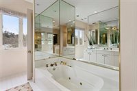 1819 Westover Square, Fort Worth, TX 76107