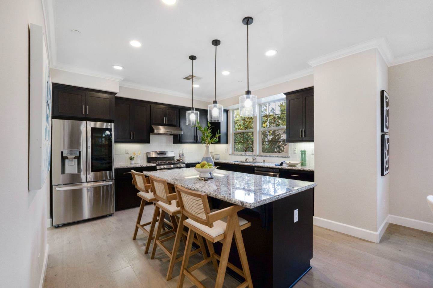 2990 Kaiser Drive, Santa Clara, CA 95051