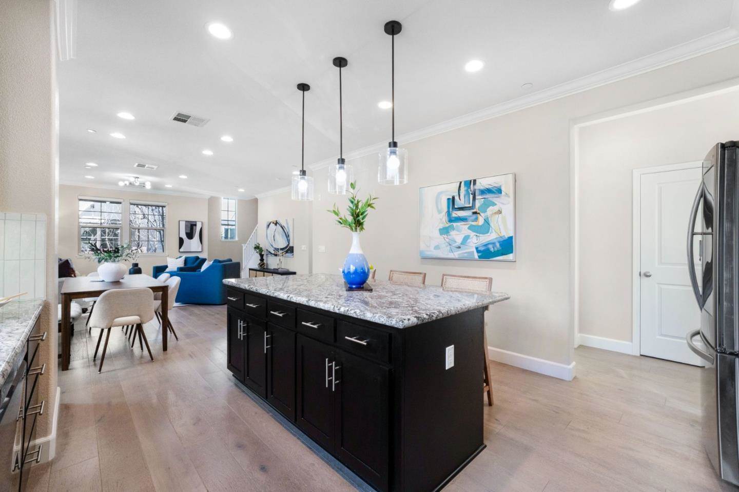 2990 Kaiser Drive, Santa Clara, CA 95051