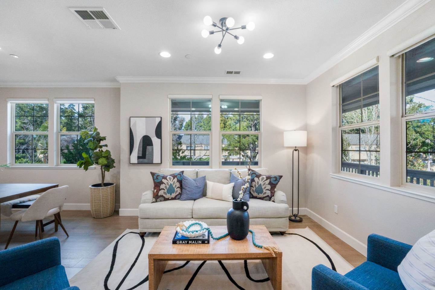 2990 Kaiser Drive, Santa Clara, CA 95051