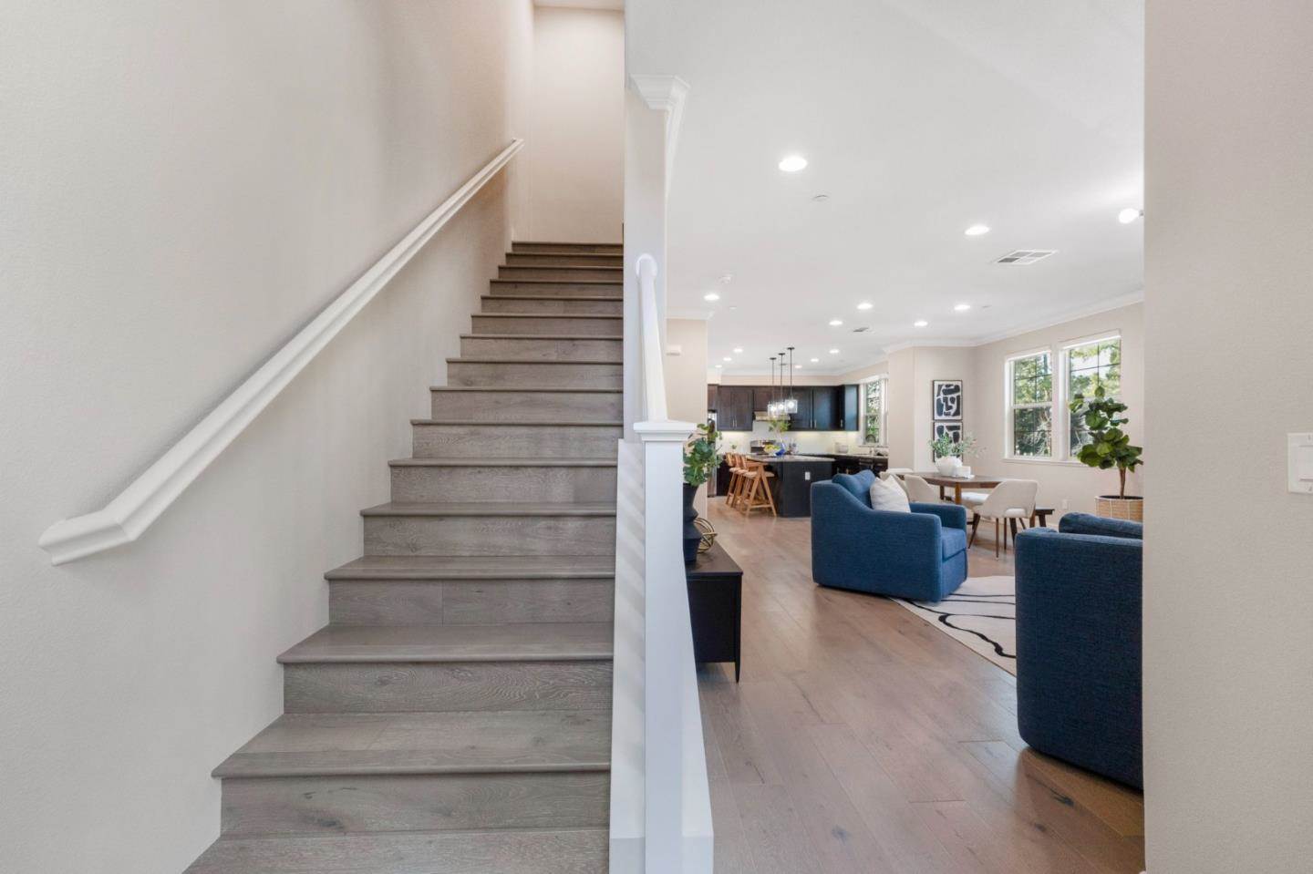 2990 Kaiser Drive, Santa Clara, CA 95051