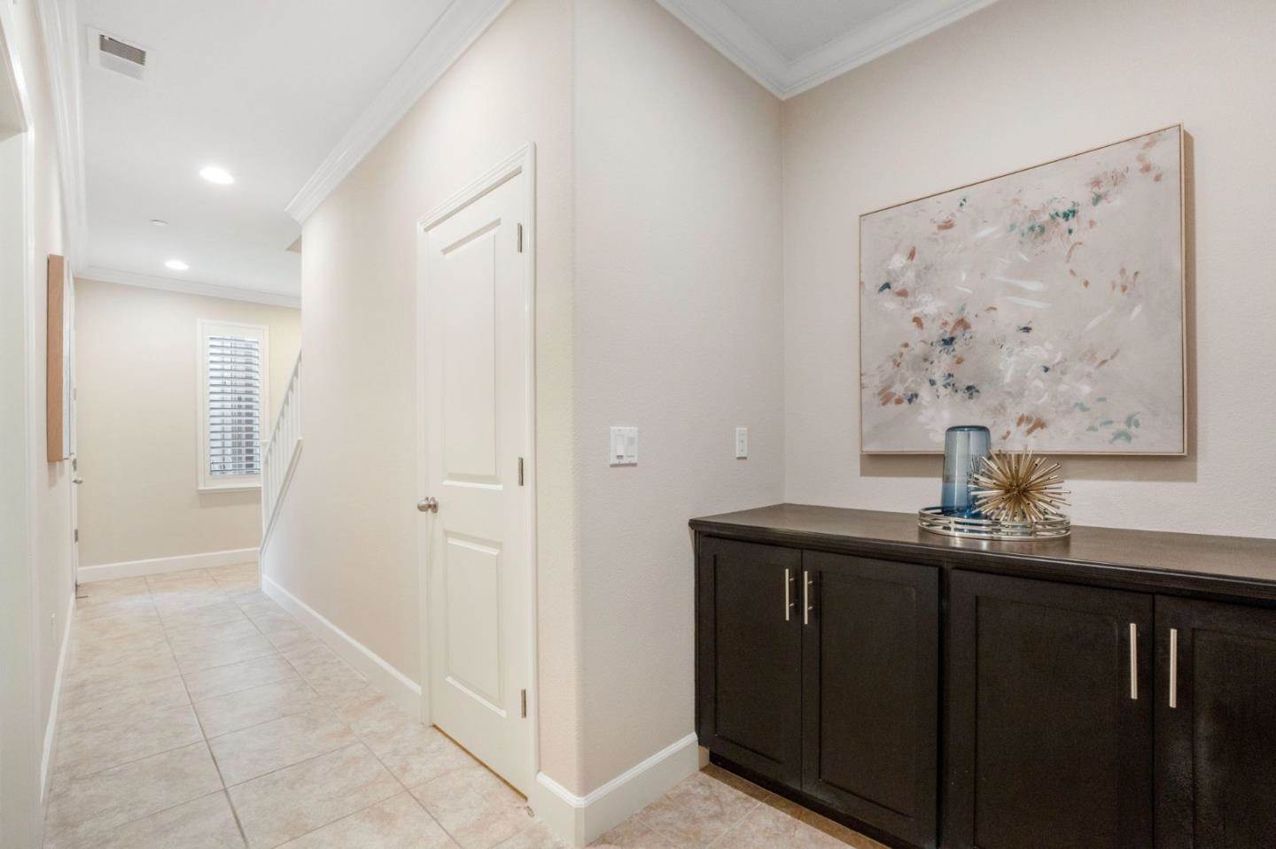 2990 Kaiser Drive, Santa Clara, CA 95051