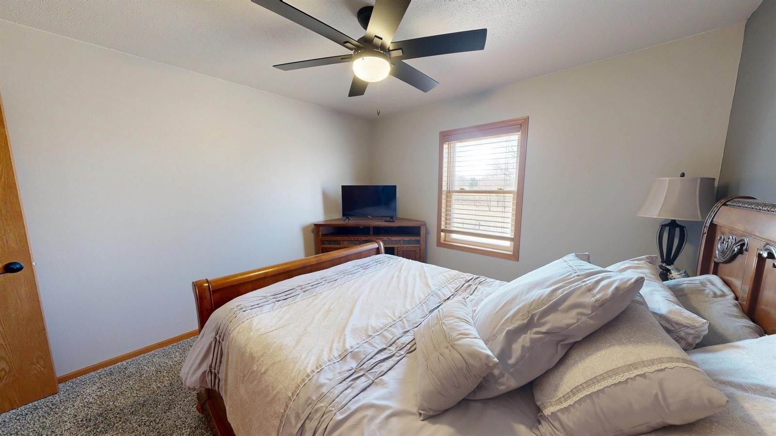 107 Summer Ln, Sparta, WI 54656