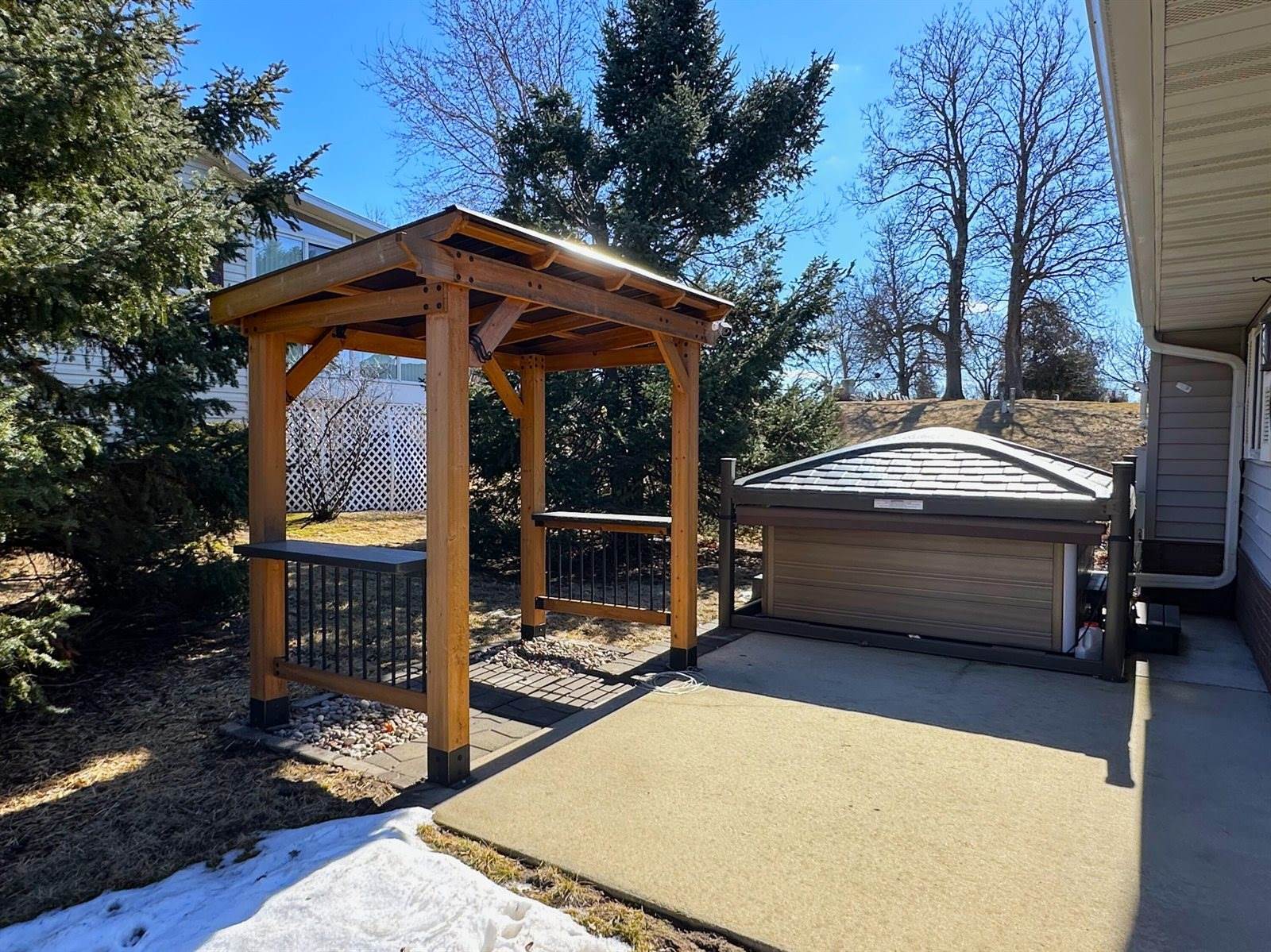 107 Summer Ln, Sparta, WI 54656