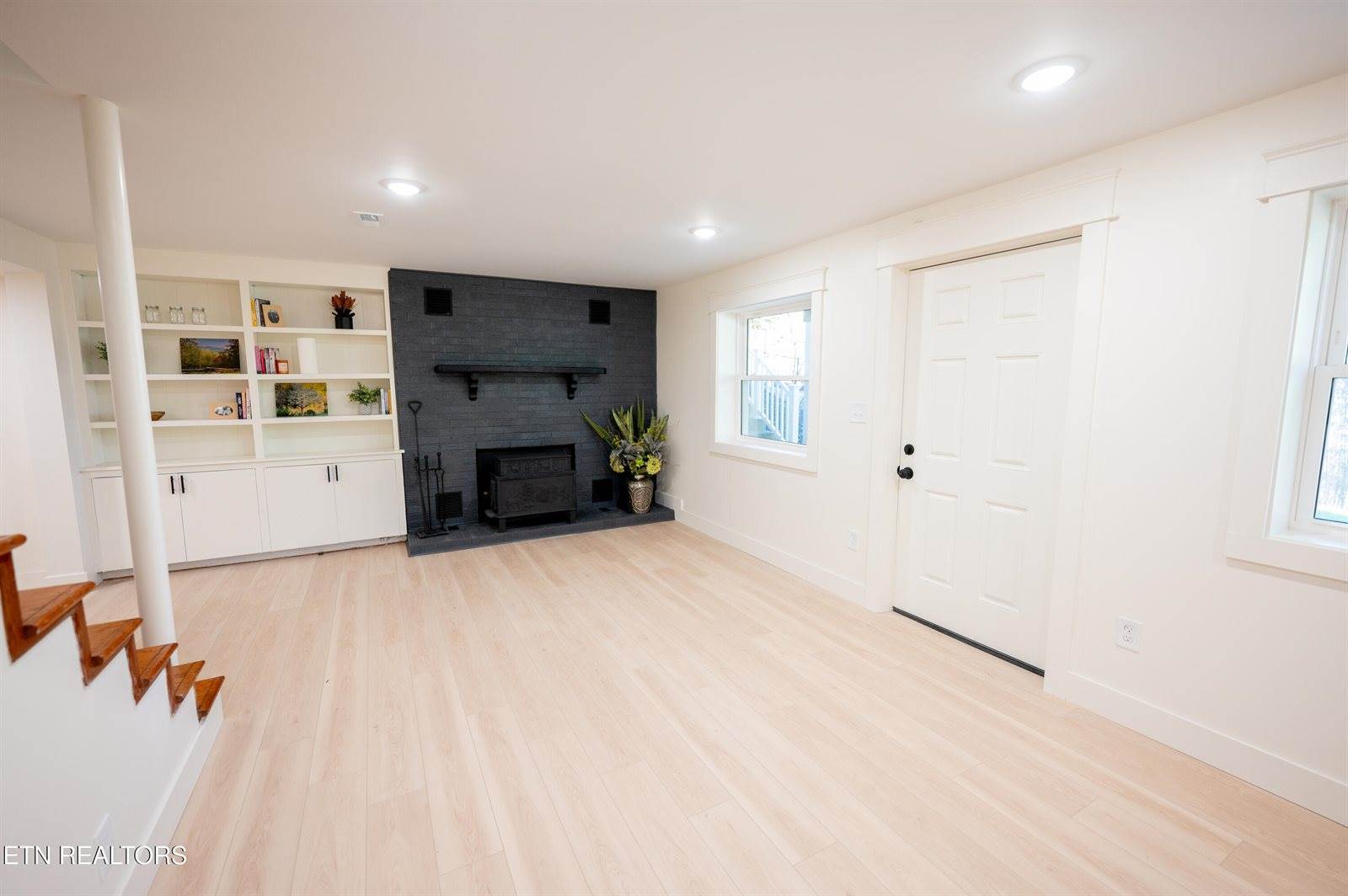 924 West Outer, Oak Ridge, TN 37830