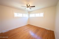 924 West Outer, Oak Ridge, TN 37830