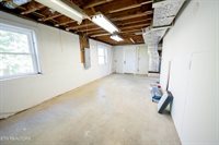 924 West Outer, Oak Ridge, TN 37830