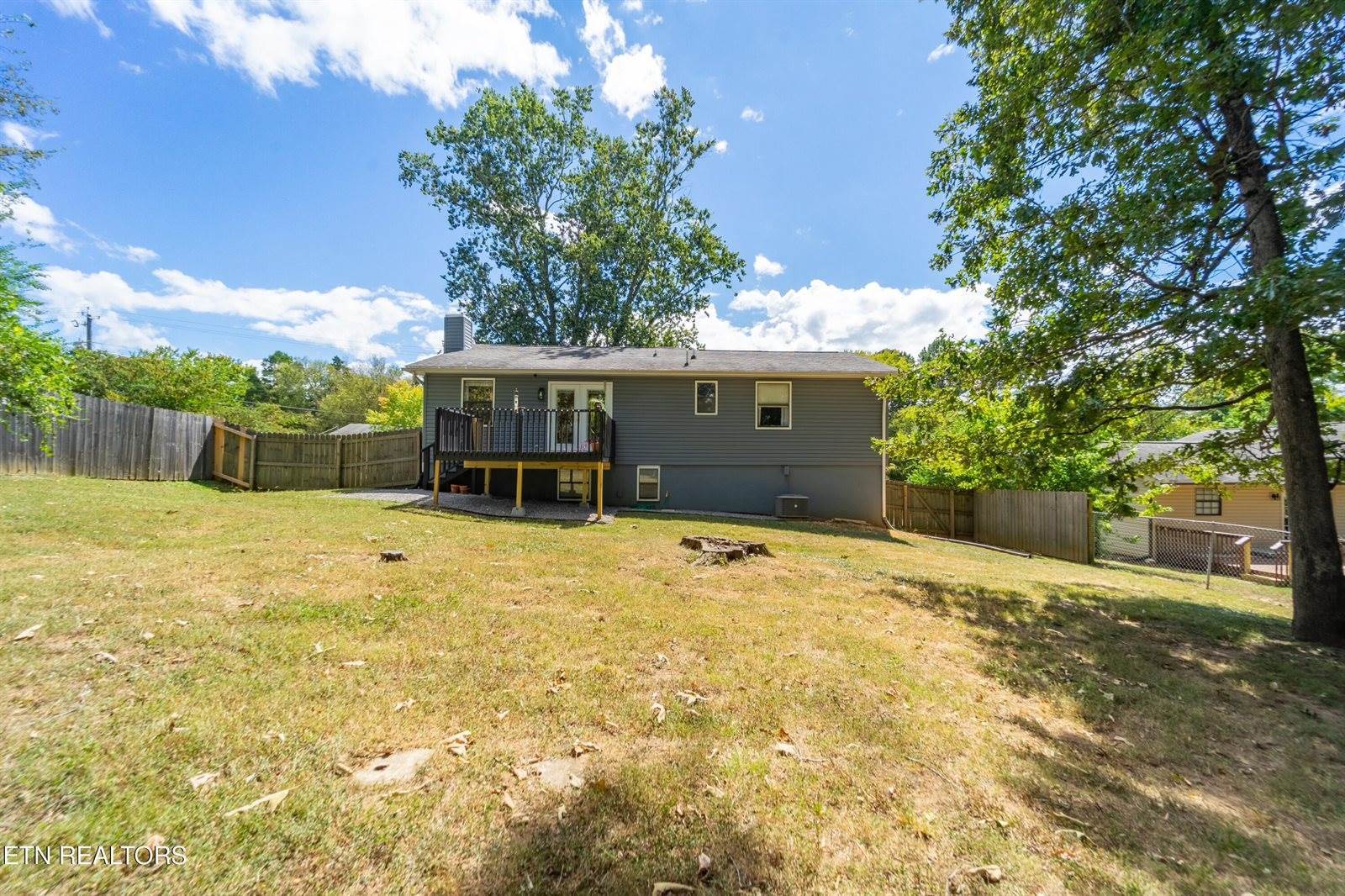 7617 SW Hawthorne Drive, Knoxville, TN 37919