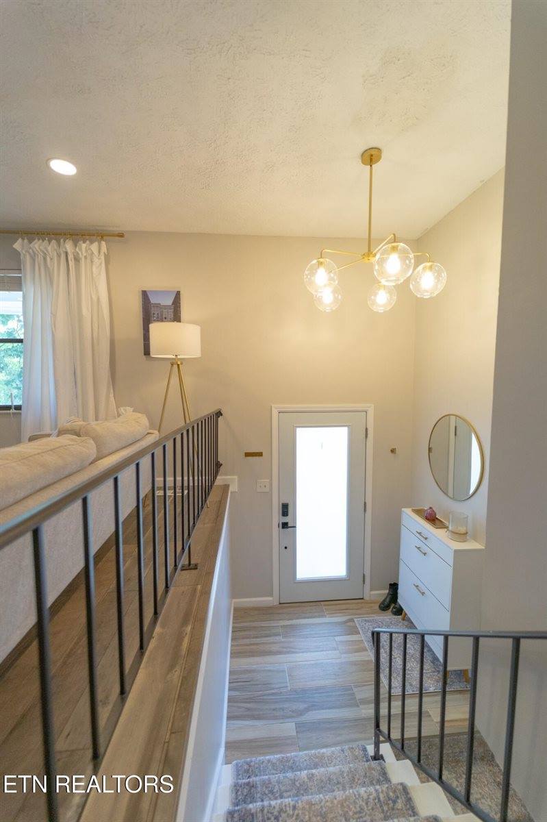 7617 SW Hawthorne Drive, Knoxville, TN 37919