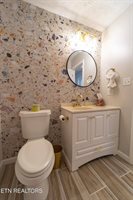 7617 SW Hawthorne Drive, Knoxville, TN 37919