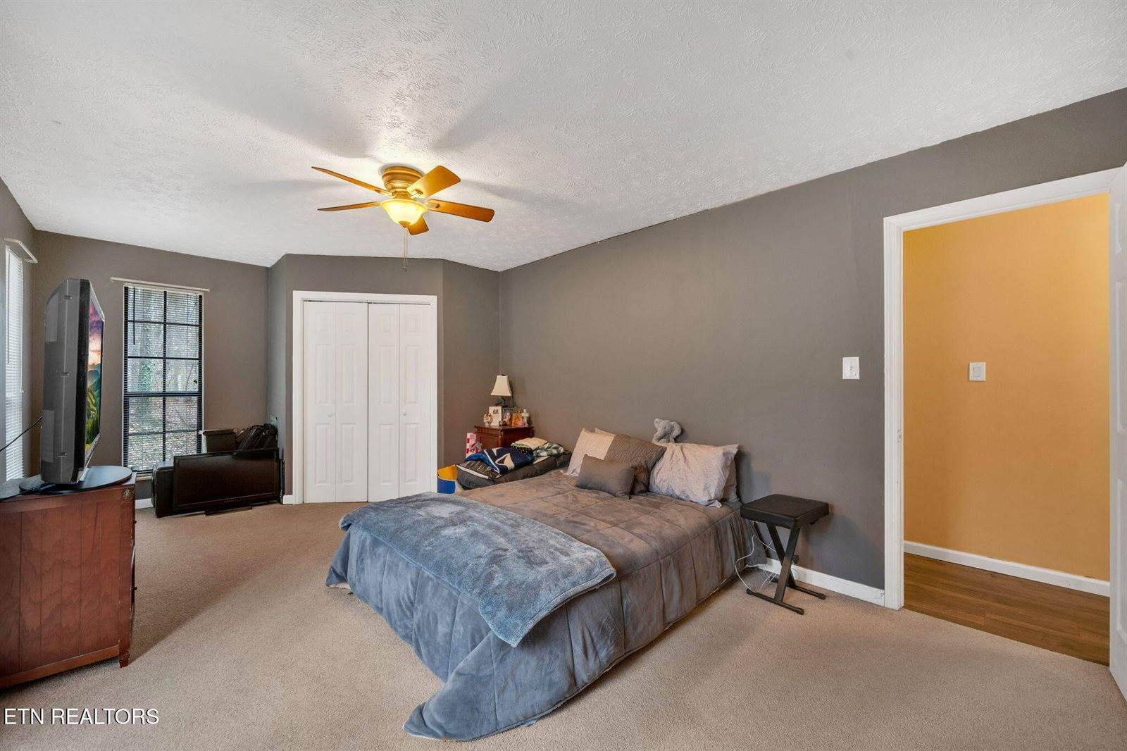 4908 Nickle Rd, Knoxville, TN 37921