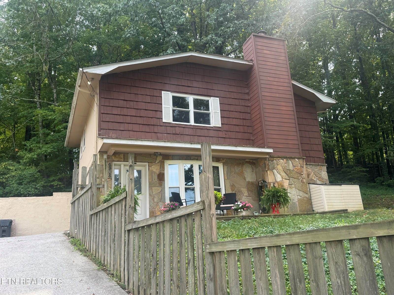 4908 Nickle Rd, Knoxville, TN 37921