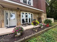 4908 Nickle Rd, Knoxville, TN 37921