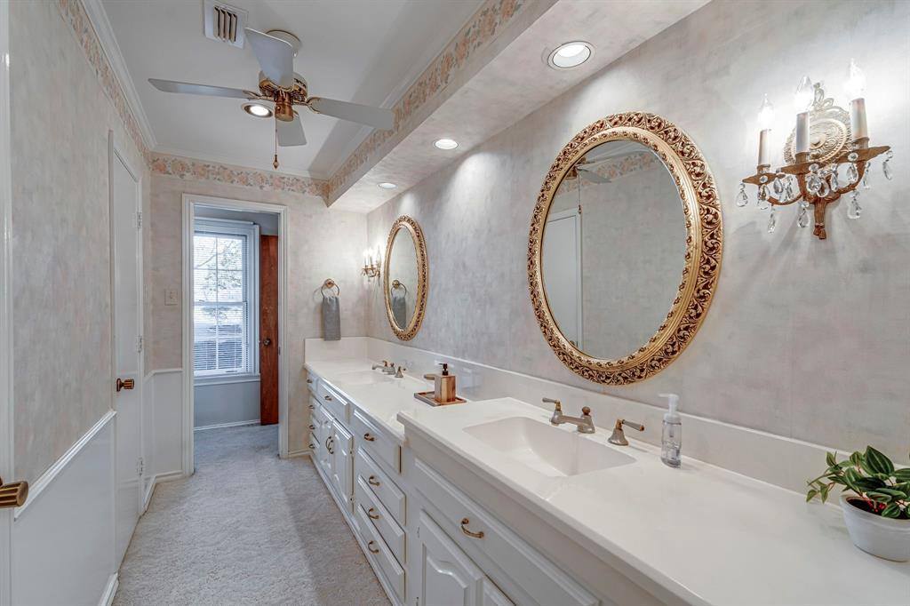 529 North Grand Avenue, Waxahachie, TX 75165