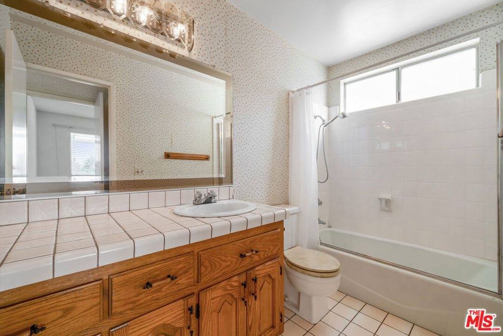 3024 Haven Way, Burbank, CA 91504