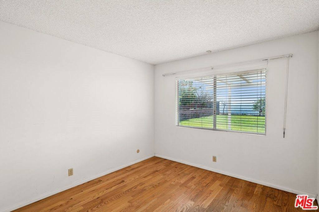 3024 Haven Way, Burbank, CA 91504