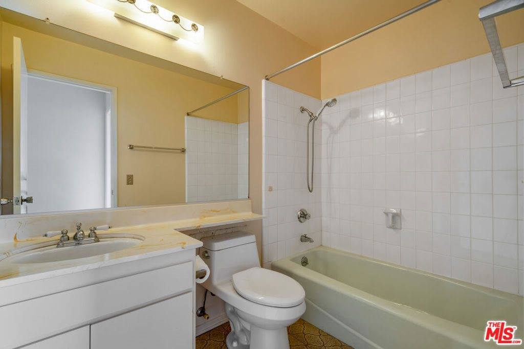 3024 Haven Way, Burbank, CA 91504