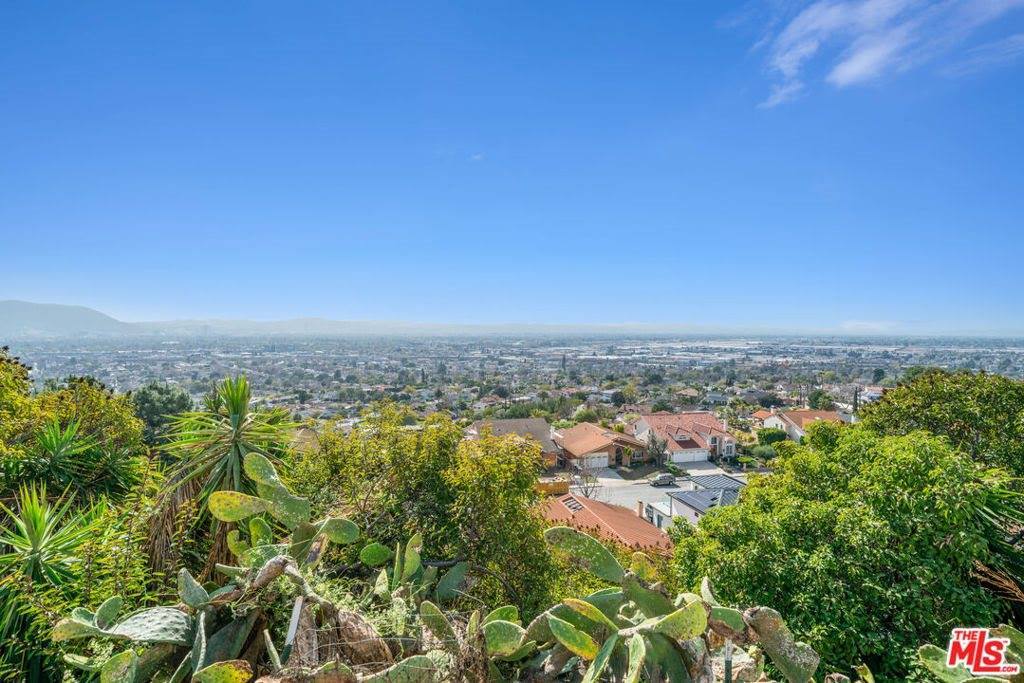 3024 Haven Way, Burbank, CA 91504