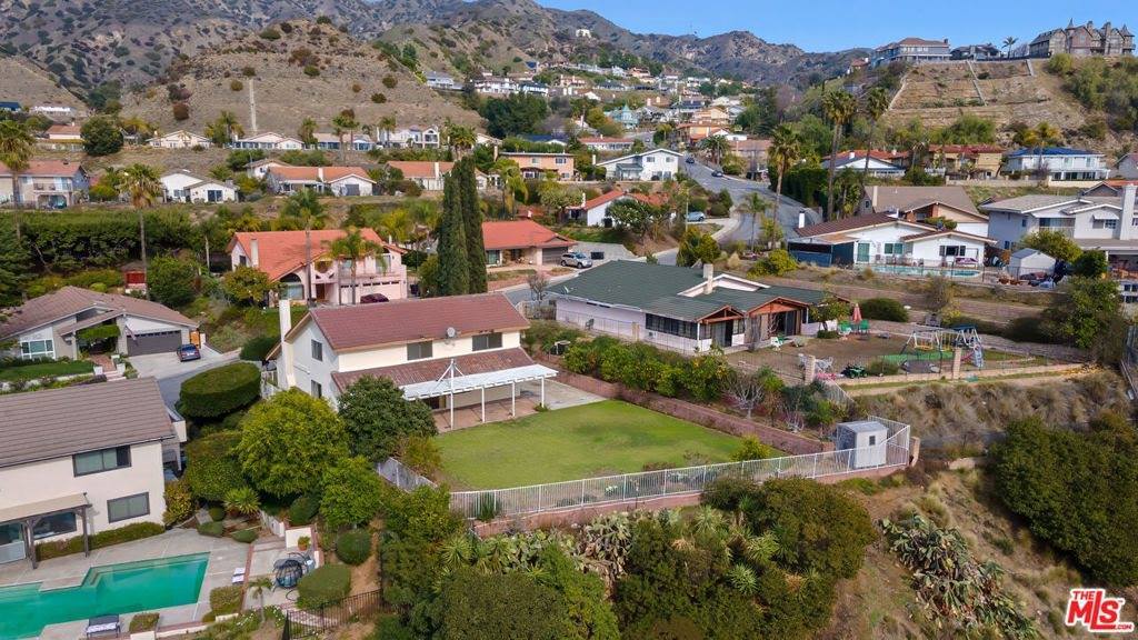 3024 Haven Way, Burbank, CA 91504