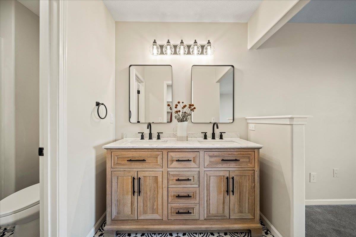 12209 E 89th St, Kansas City, MO 64138