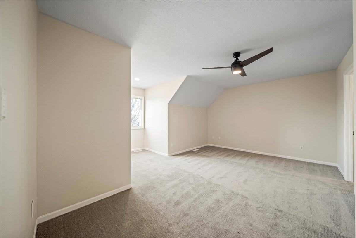 12209 E 89th St, Kansas City, MO 64138