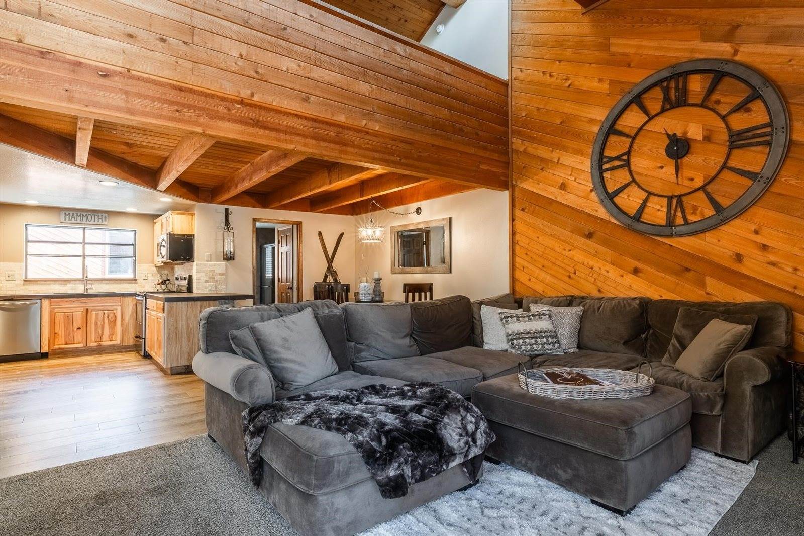 4710 Minaret Rd #60, Mammoth Lakes, CA 93546