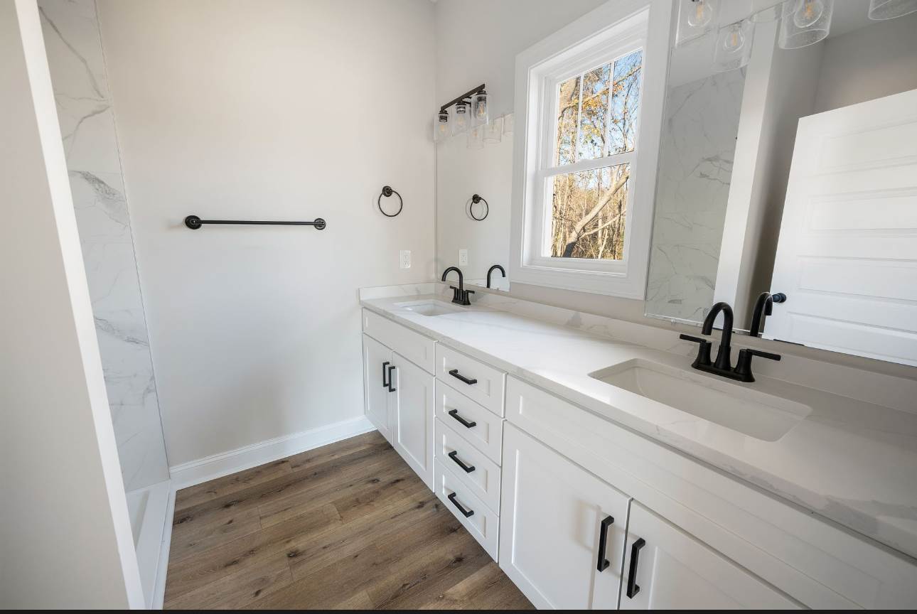 1 Lot Smith Mountain Lake Parkway, Huddleston, VA 24104